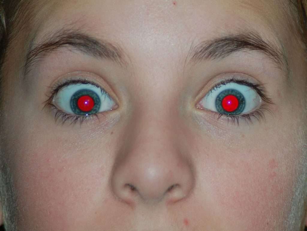 red-eye-pop-up-flash