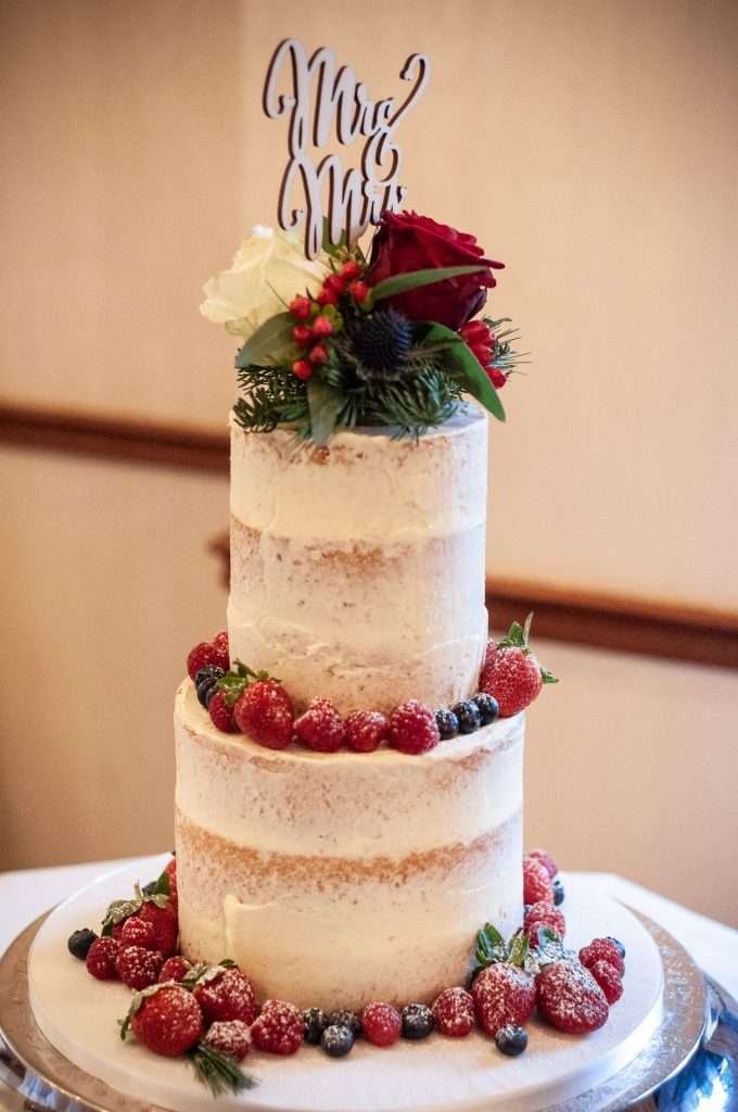 Elegant wedding cake 3