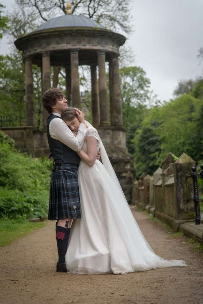 Dmitriy-Julia-Edinburgh-wedding
