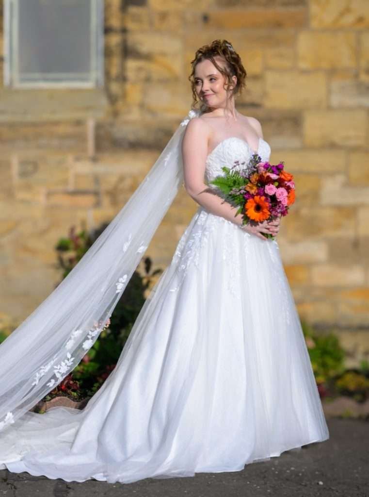 Wedding of Bethan and Simeon, Gorebridge and Melville Castle 7